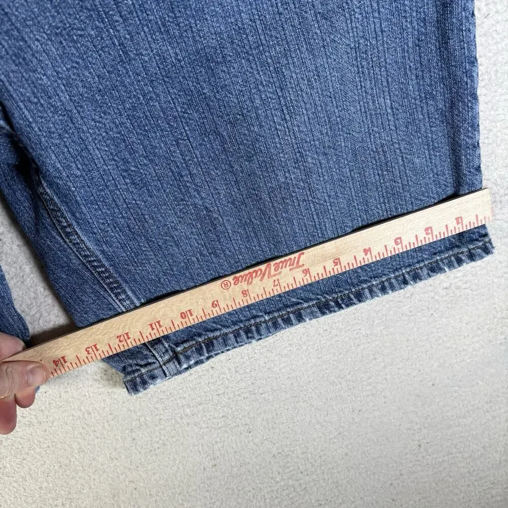 Vintage Levis Shorts Mens 42 Jorts Blue Denim 505 Straight Fit Medium Wash Y2K